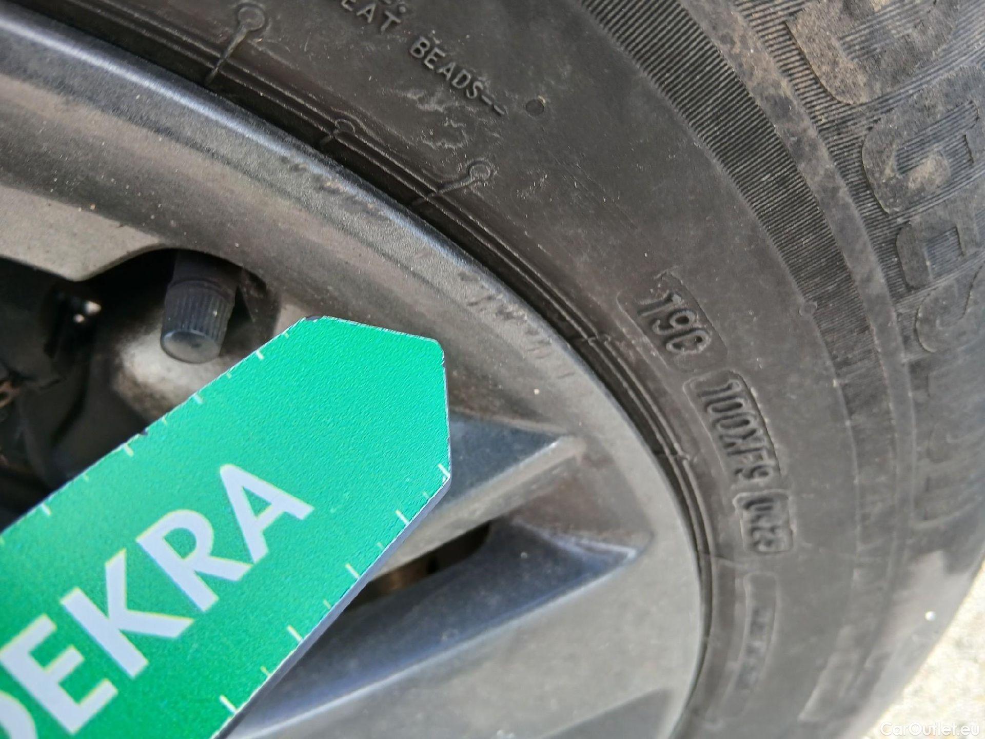  Opel   Grandland X OPEL Grandland / 2021 / 5P / todoterreno 1.5 CDTi Business Edition Auto #37