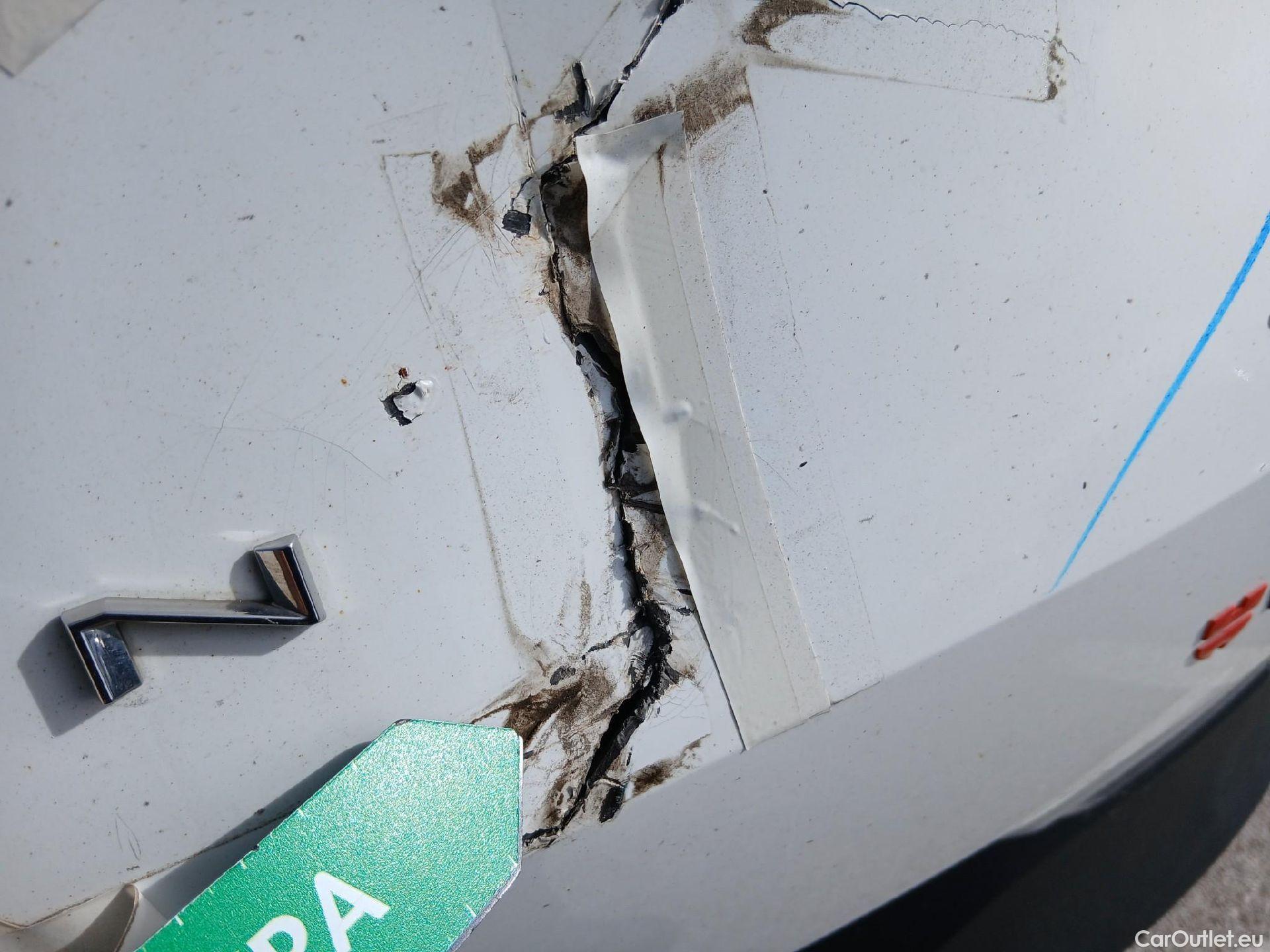  Opel   Grandland X OPEL Grandland / 2021 / 5P / todoterreno 1.5 CDTi Business Edition Auto #17