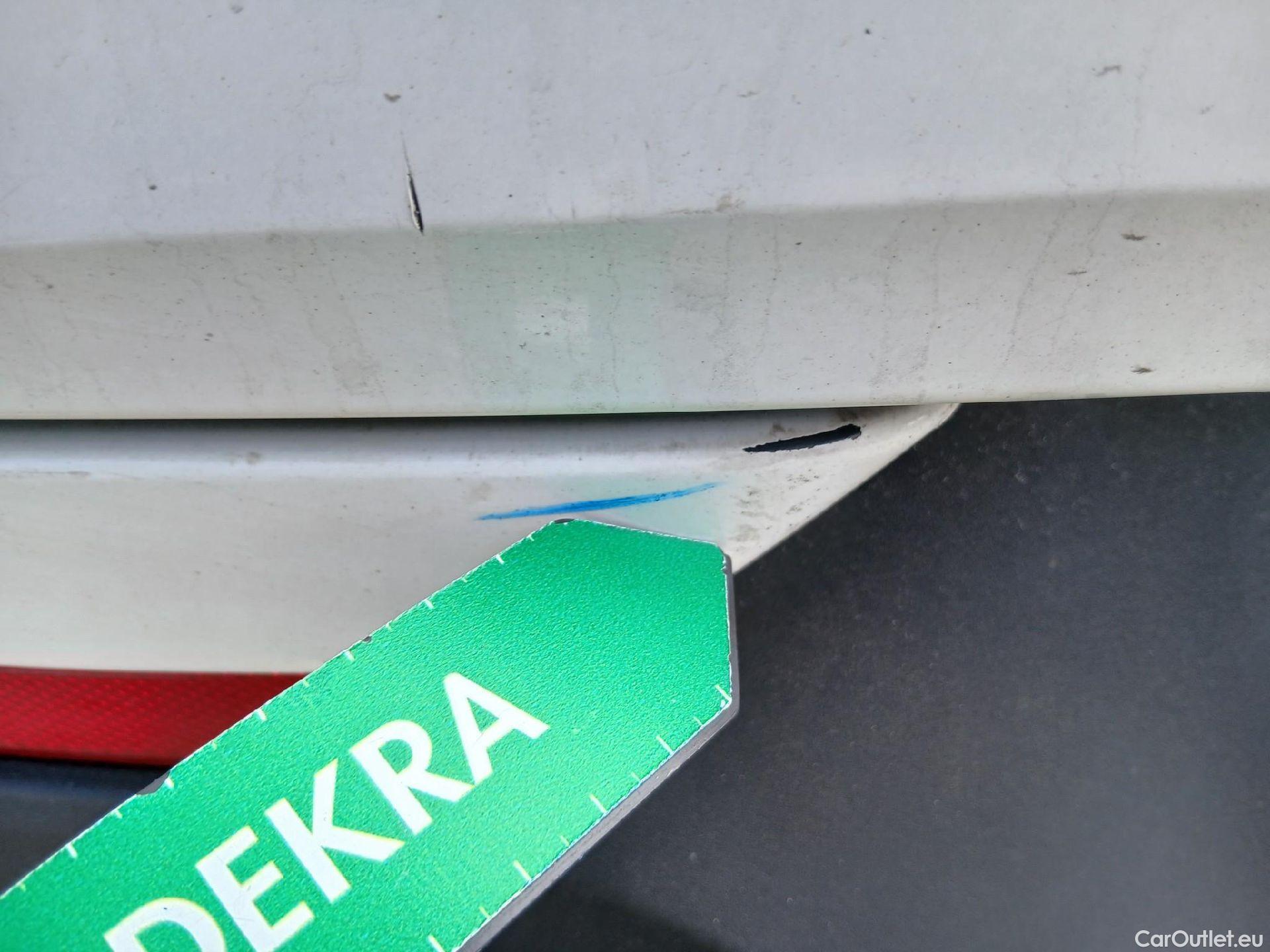  Opel   Grandland X OPEL Grandland / 2021 / 5P / todoterreno 1.5 CDTi Business Edition Auto #22