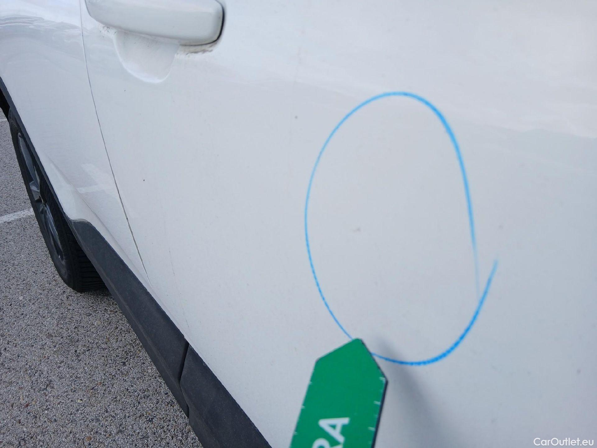  Opel   Grandland X OPEL Grandland / 2021 / 5P / todoterreno 1.5 CDTi Business Edition Auto #30