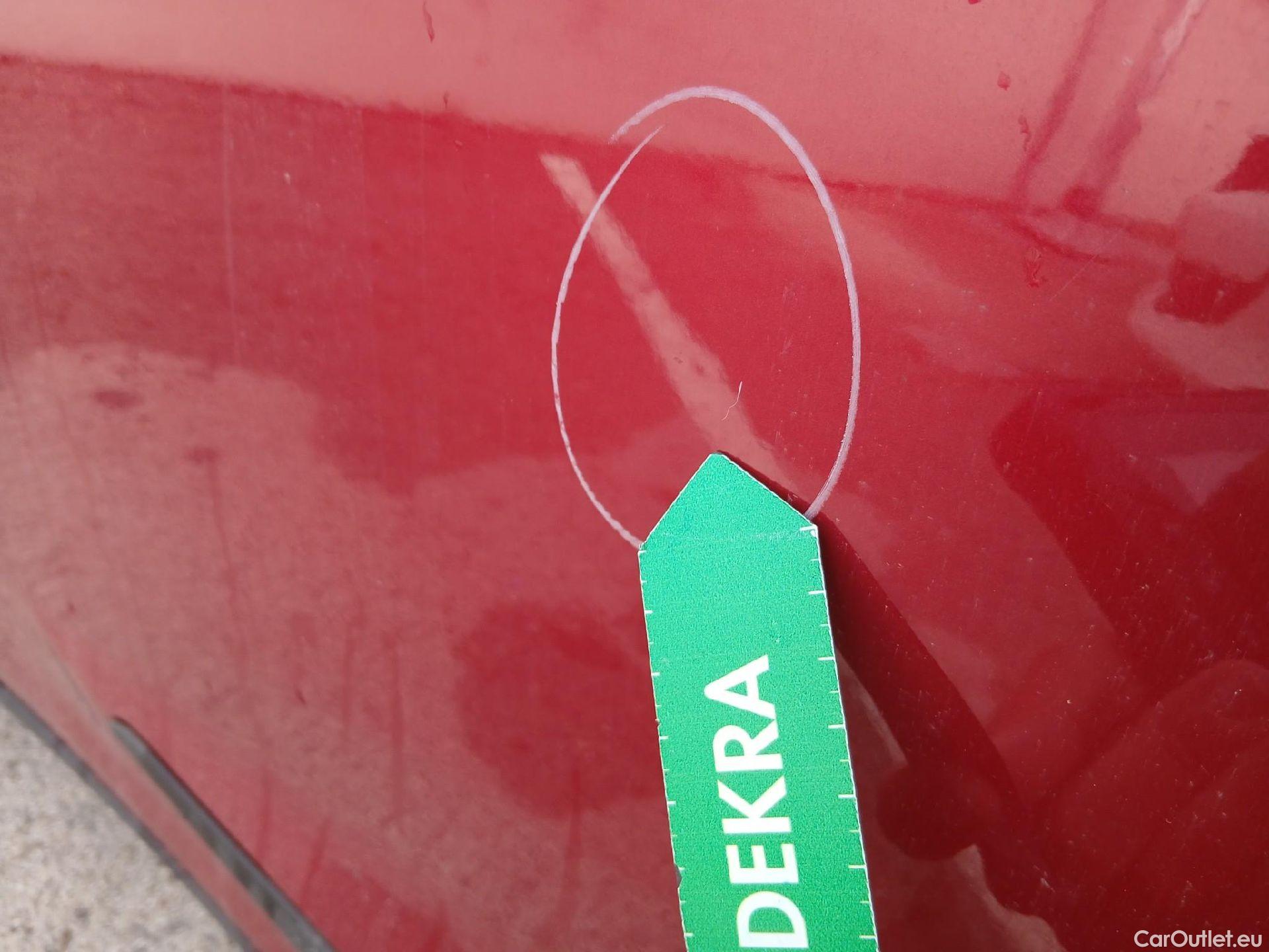  KIA  Niro KIA  / 2019 / 5P / crossover 1.6 GDi HEV 104kW (141CV) Drive #11