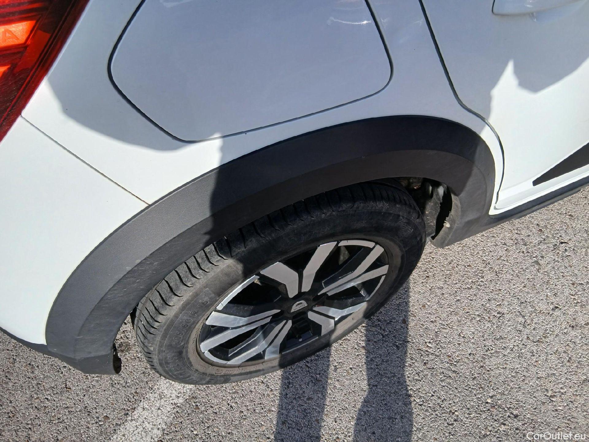  Dacia  Sandero DACIA  / 2020 / 5P / berlina con portón Stepway Comfort 74kW (100CV) ECO-G #41