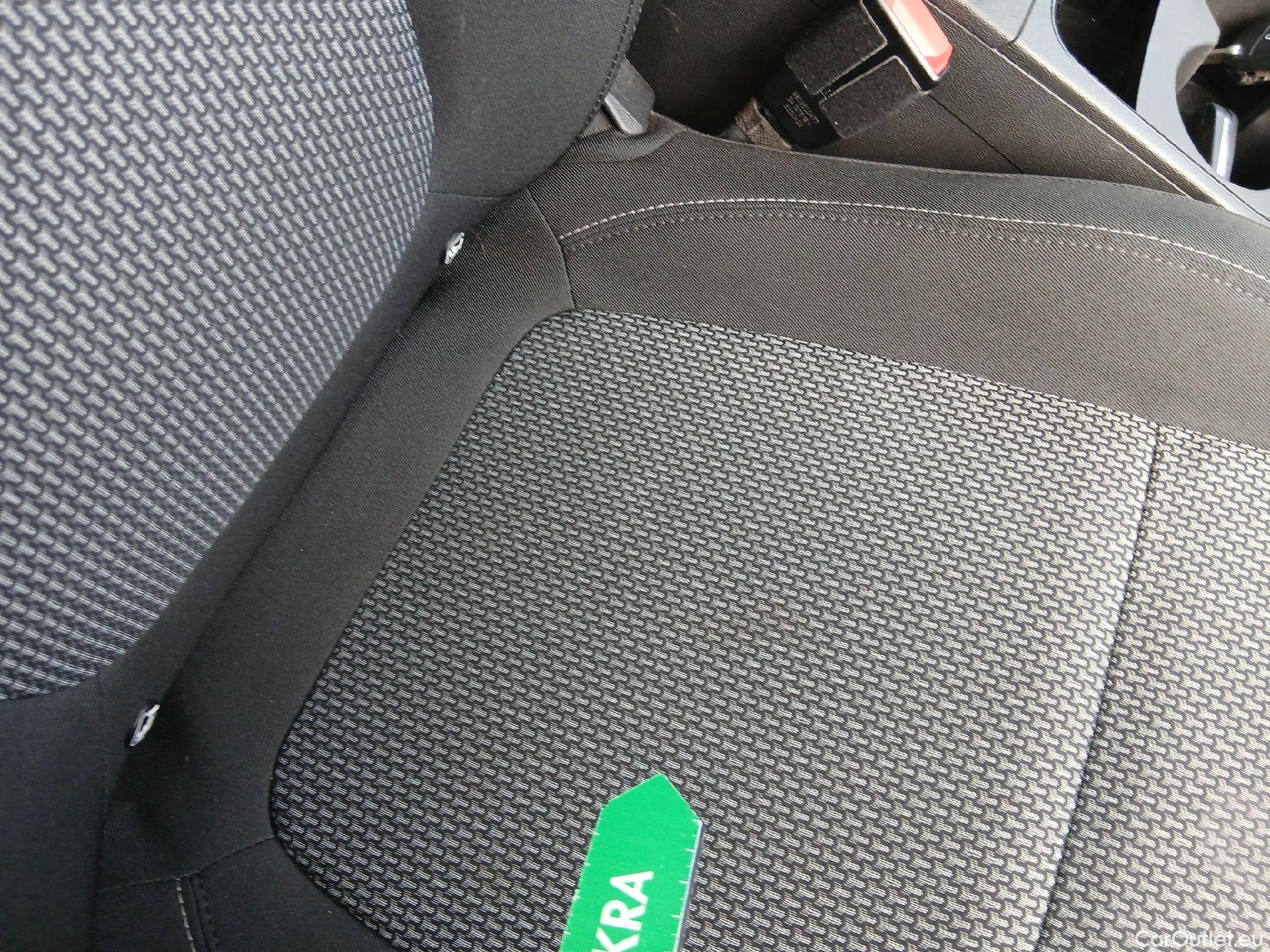  Opel   Grandland X OPEL Grandland / 2021 / 5P / todoterreno 1.5 CDTi Business Edition Auto #35