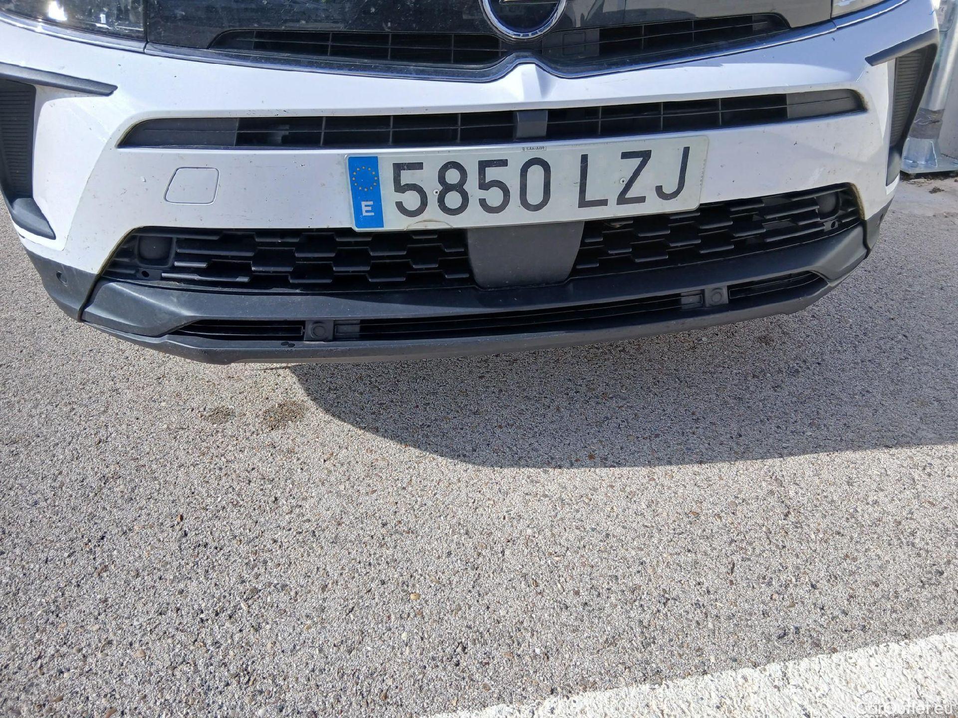  Opel   Grandland X OPEL Grandland / 2021 / 5P / todoterreno 1.5 CDTi Business Edition Auto #10