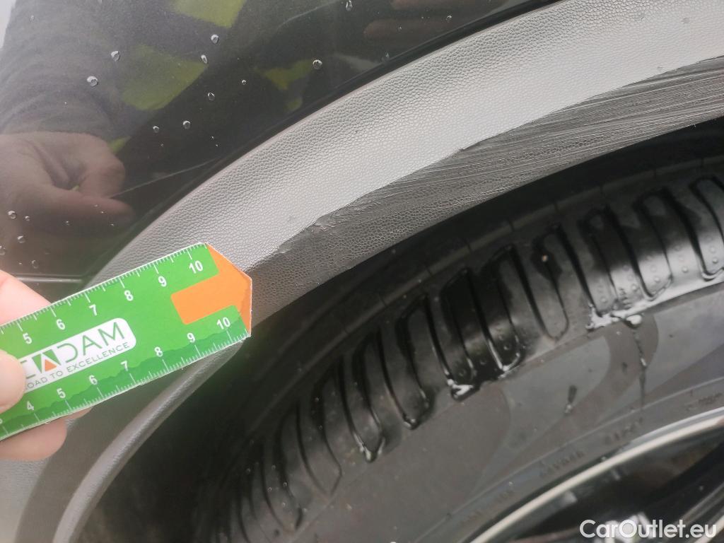  Mercedes  G-Klasee MERCEDES-BENZ GLC Coupé / 2019 / 5P / coupé GLC 220 d 4MATIC #24