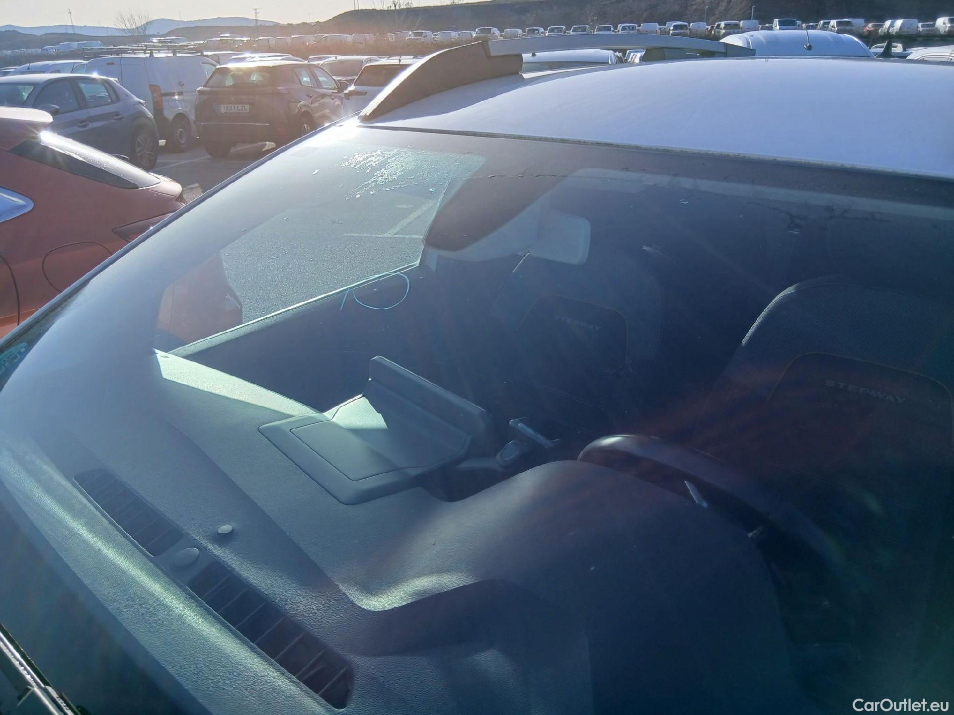  Dacia  Sandero DACIA  / 2020 / 5P / berlina con portón Stepway Comfort 74kW (100CV) ECO-G #9