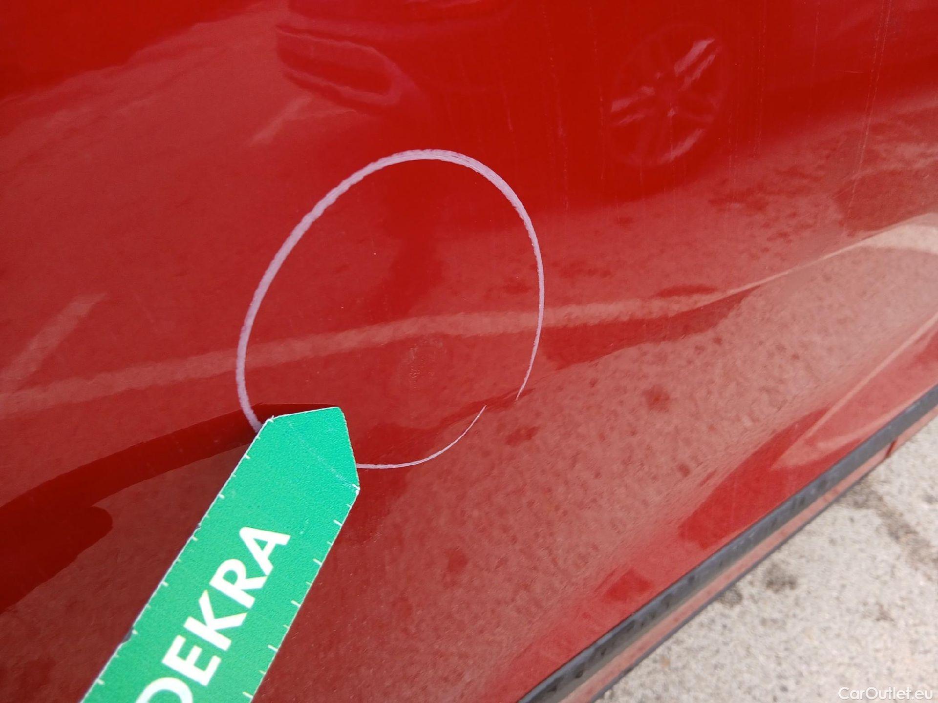  KIA  Niro KIA  / 2019 / 5P / crossover 1.6 GDi HEV 104kW (141CV) Drive #22