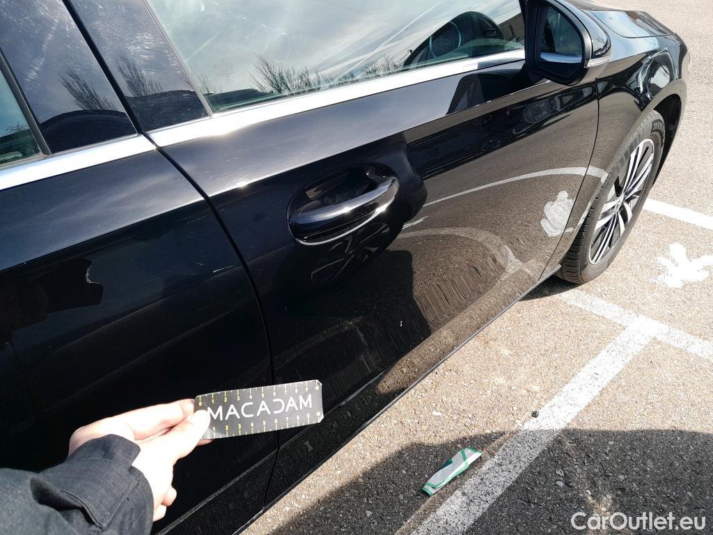  Mercedes  A-Klasse MERCEDES-BENZ Clase A / 2018 / 5P / berlina con portón A 250 e #7