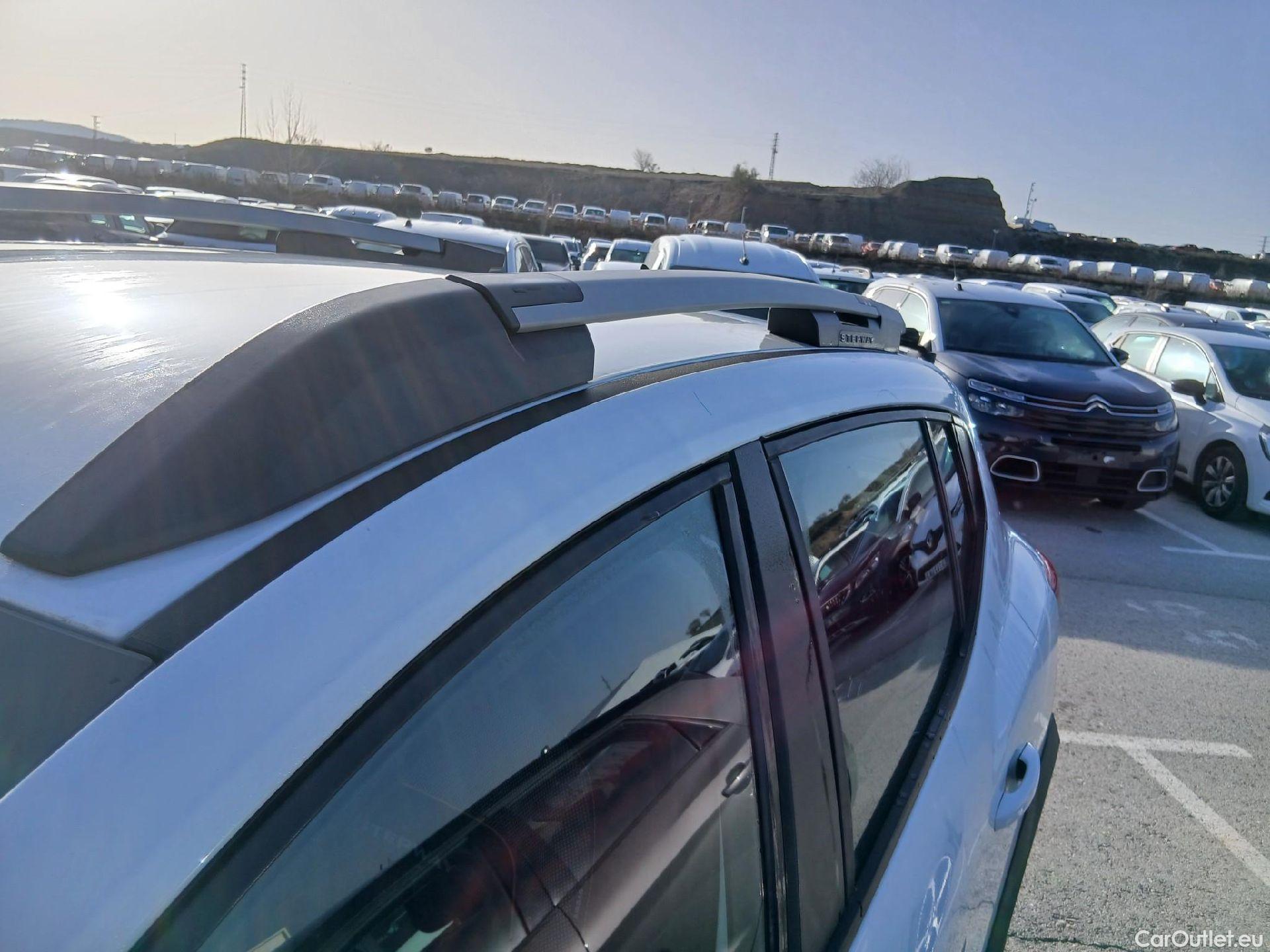  Dacia  Sandero DACIA  / 2020 / 5P / berlina con portón Stepway Comfort 74kW (100CV) ECO-G #17