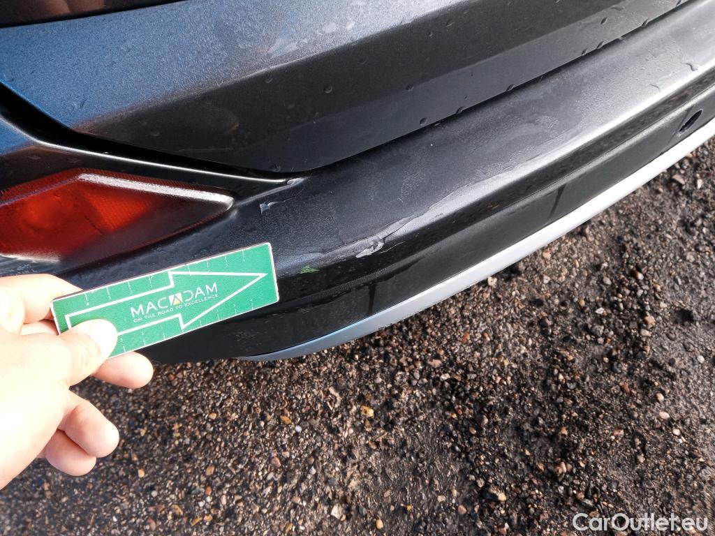  Toyota  RAV4 TOYOTA  / 2015 / 5P / todoterreno 2.5l hybrid 4WD Advance #34