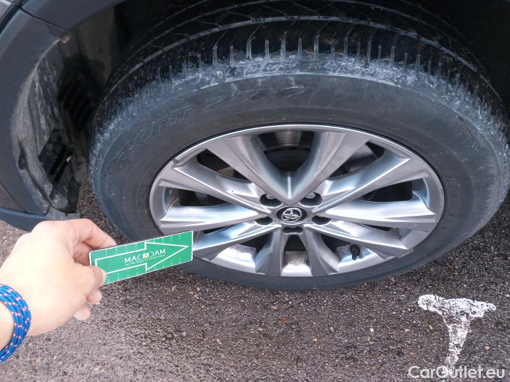  Toyota  RAV4 TOYOTA  / 2015 / 5P / todoterreno 2.5l hybrid 4WD Advance #15