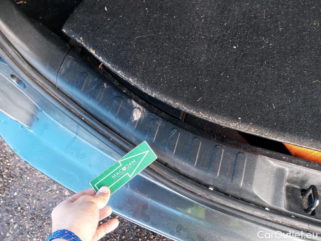  Toyota  RAV4 TOYOTA  / 2015 / 5P / todoterreno 2.5l hybrid 4WD Advance #21