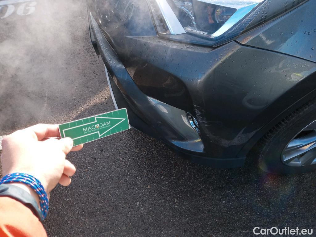  Toyota  RAV4 TOYOTA  / 2015 / 5P / todoterreno 2.5l hybrid 4WD Advance #33