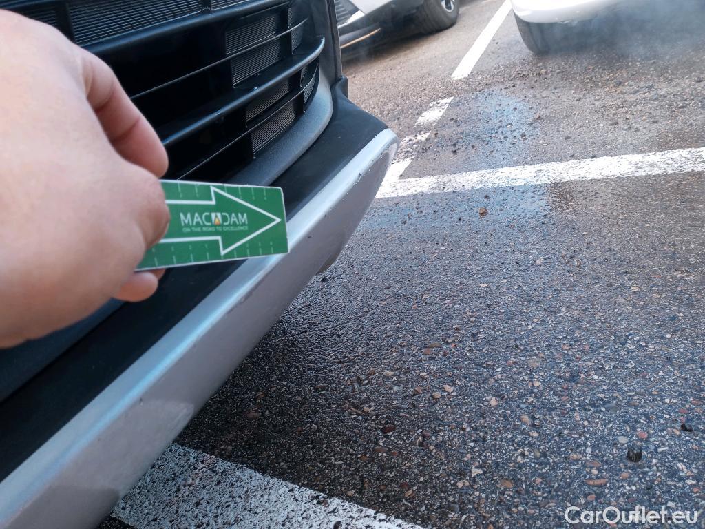  Toyota  RAV4 TOYOTA  / 2015 / 5P / todoterreno 2.5l hybrid 4WD Advance #18