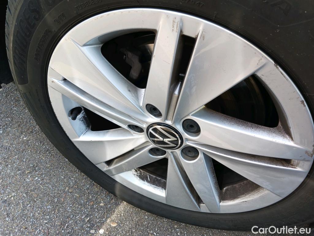  Volkswagen  Golf  VOLKSWAGEN / 2020 / 5P / familiar Life 2.0 TDI 85kW (115CV) Variant #14