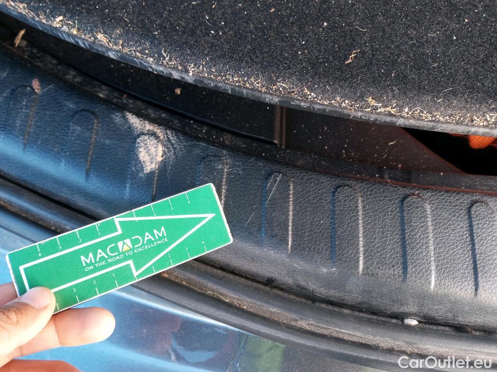  Toyota  RAV4 TOYOTA  / 2015 / 5P / todoterreno 2.5l hybrid 4WD Advance #20