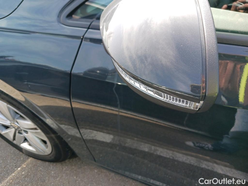  Volkswagen  Golf  VOLKSWAGEN / 2020 / 5P / familiar Life 2.0 TDI 85kW (115CV) Variant #25