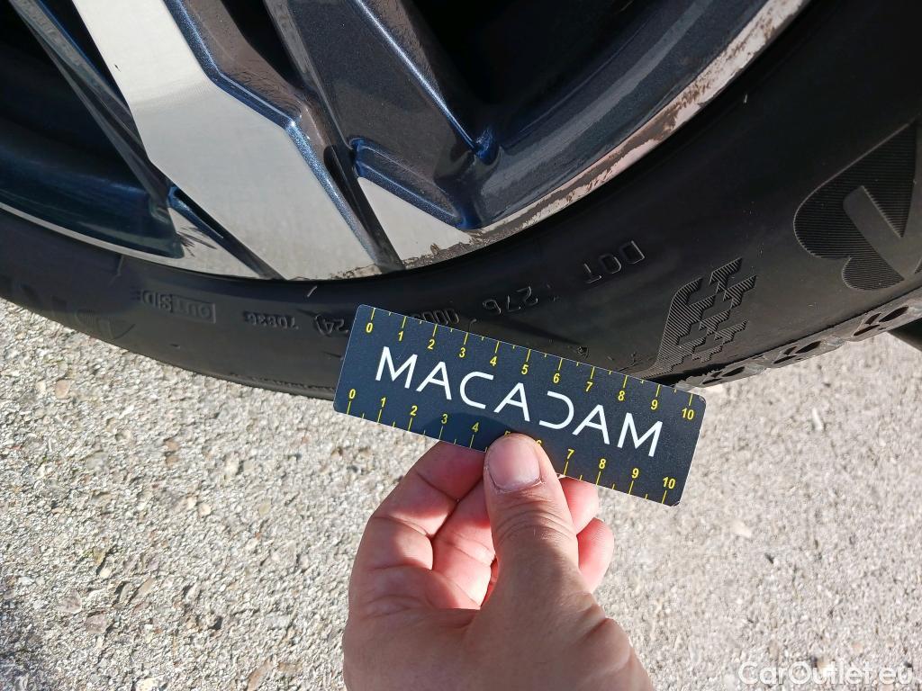  Peugeot  5008 PEUGEOT  / 2020 / 5P / todoterreno 1.6 PureTech 132KW S&S GT Pack EAT8 #6