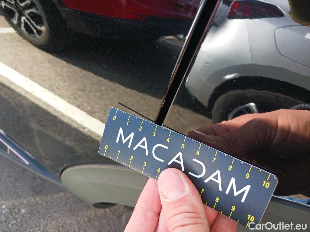  Peugeot  5008 PEUGEOT  / 2020 / 5P / todoterreno 1.6 PureTech 132KW S&S GT Pack EAT8 #33