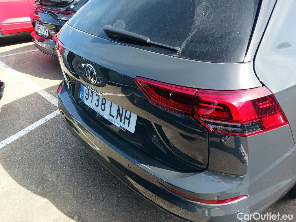  Volkswagen  Golf  VOLKSWAGEN / 2020 / 5P / familiar Life 2.0 TDI 85kW (115CV) Variant #1