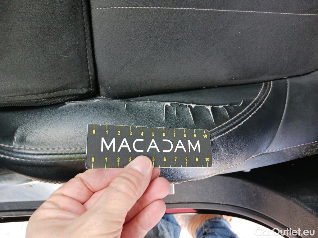  Peugeot  5008 PEUGEOT  / 2020 / 5P / todoterreno 1.6 PureTech 132KW S&S GT Pack EAT8 #15