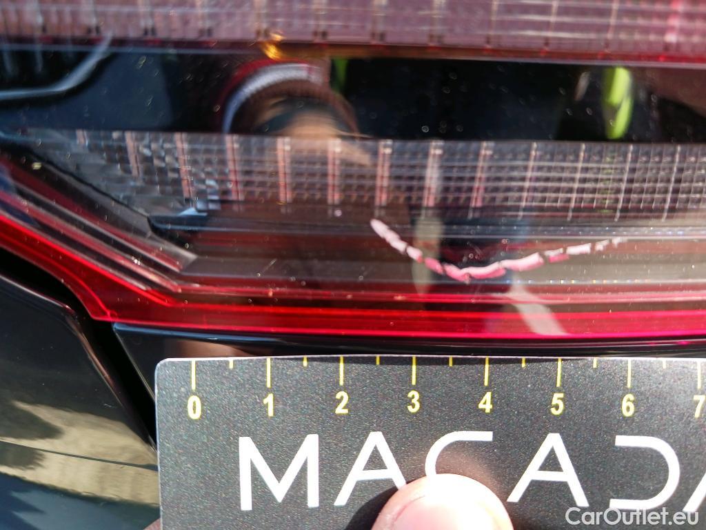  Volkswagen  Golf  VOLKSWAGEN / 2020 / 5P / familiar Life 2.0 TDI 85kW (115CV) Variant #38