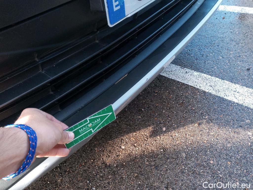  Toyota  RAV4 TOYOTA  / 2015 / 5P / todoterreno 2.5l hybrid 4WD Advance #19