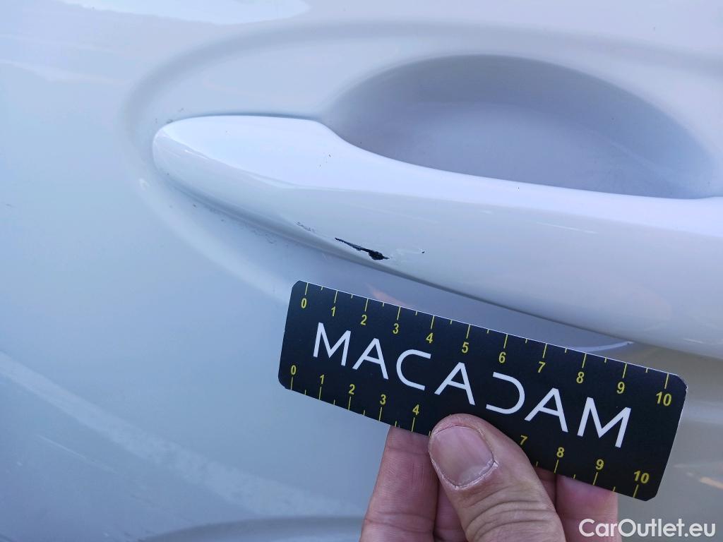  Renault  Kadjar RENAULT  / 2019 / 5P / crossover Zen GPF TCe 103kW (140CV) EDC #21