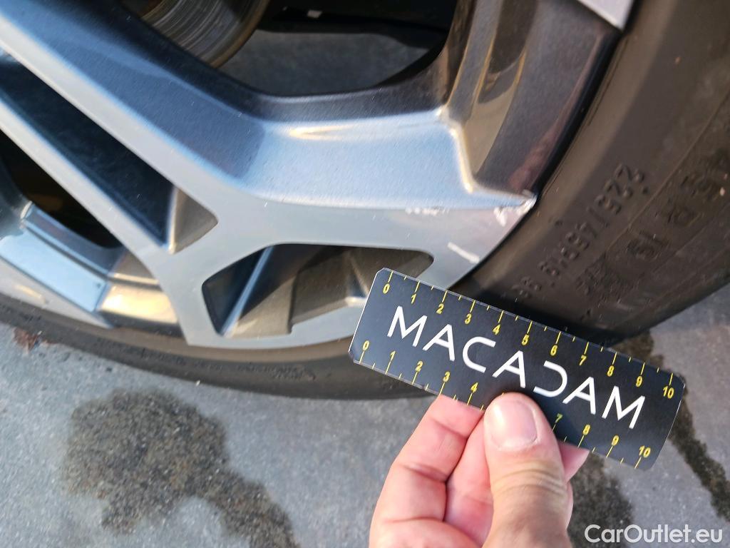  Renault  Kadjar RENAULT  / 2019 / 5P / crossover Zen GPF TCe 103kW (140CV) EDC #23