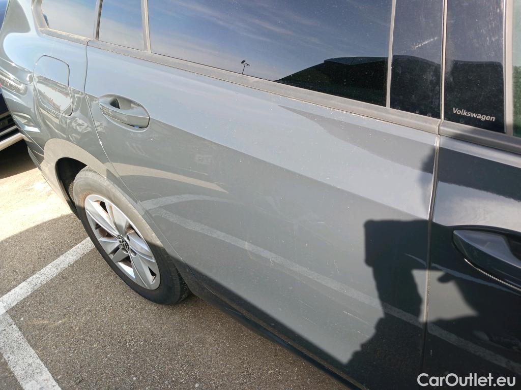  Volkswagen  Golf  VOLKSWAGEN / 2020 / 5P / familiar Life 2.0 TDI 85kW (115CV) Variant #12