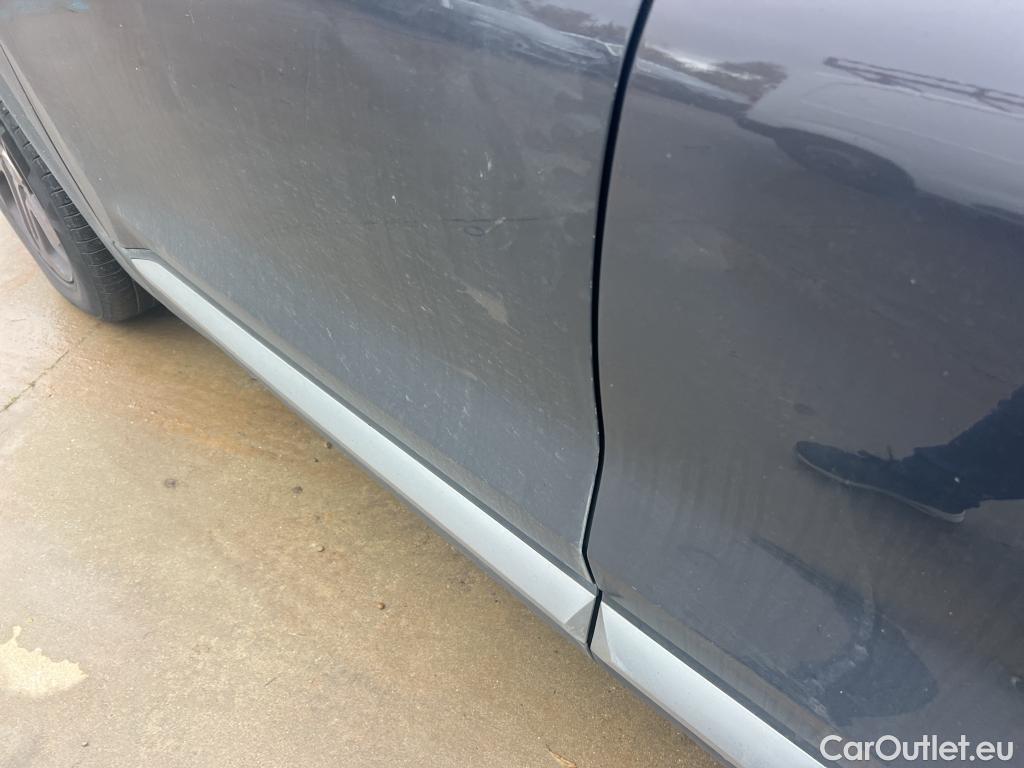  Hyundai  Santa Fe HYUNDAI  / 2021 / 5P / todoterreno 2.2 CRDi Maxx DCT 4x2 #1