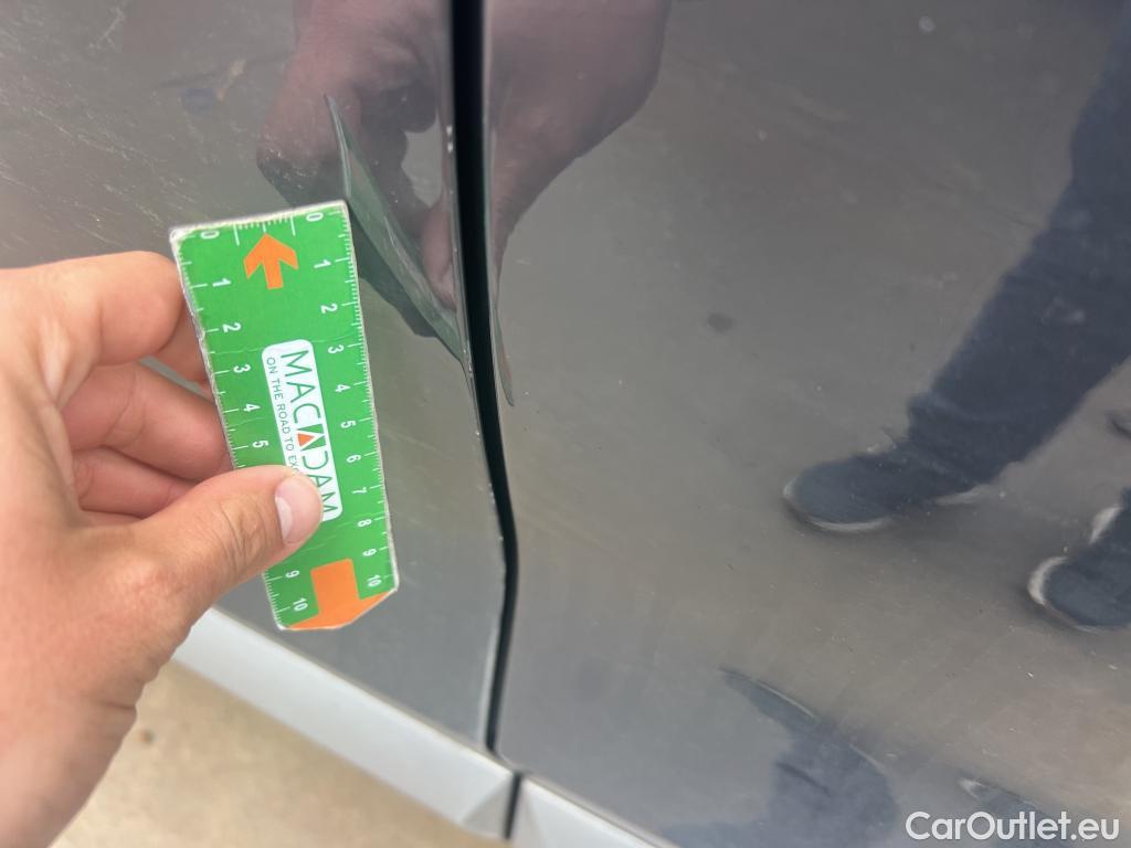  Hyundai  Santa Fe HYUNDAI  / 2021 / 5P / todoterreno 2.2 CRDi Maxx DCT 4x2 #2