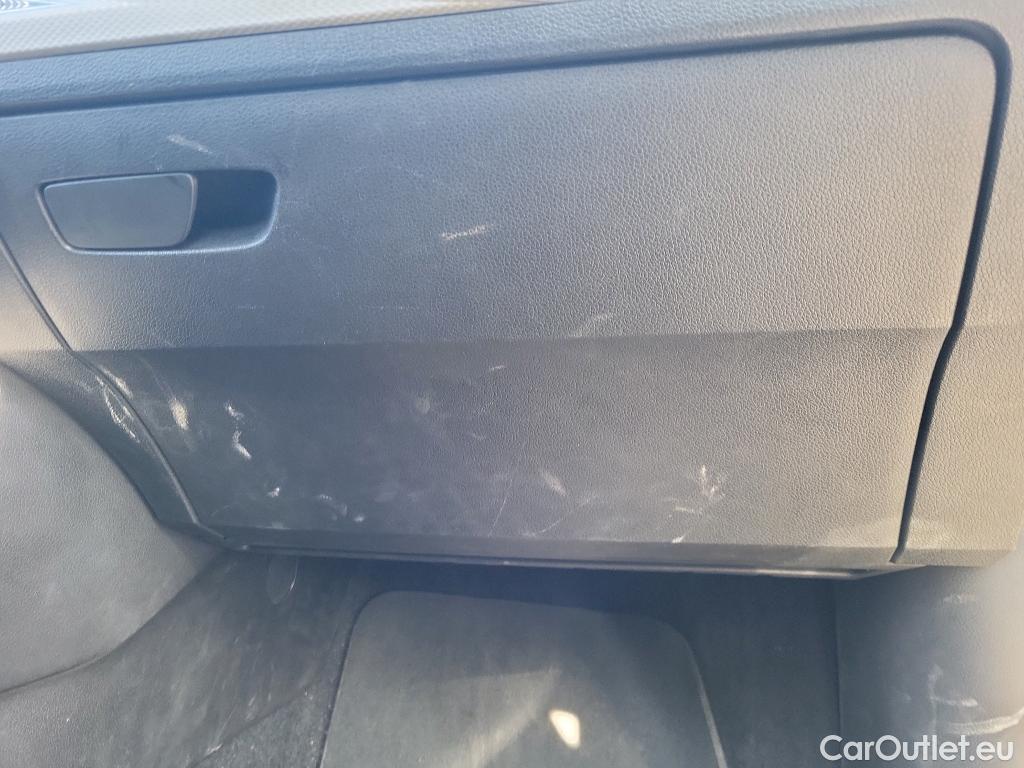  Audi  Q2 AUDI  / 2020 / 5P / todoterreno Advanced 35 TFSI 110kW (150CV) S tronic (AC) #10