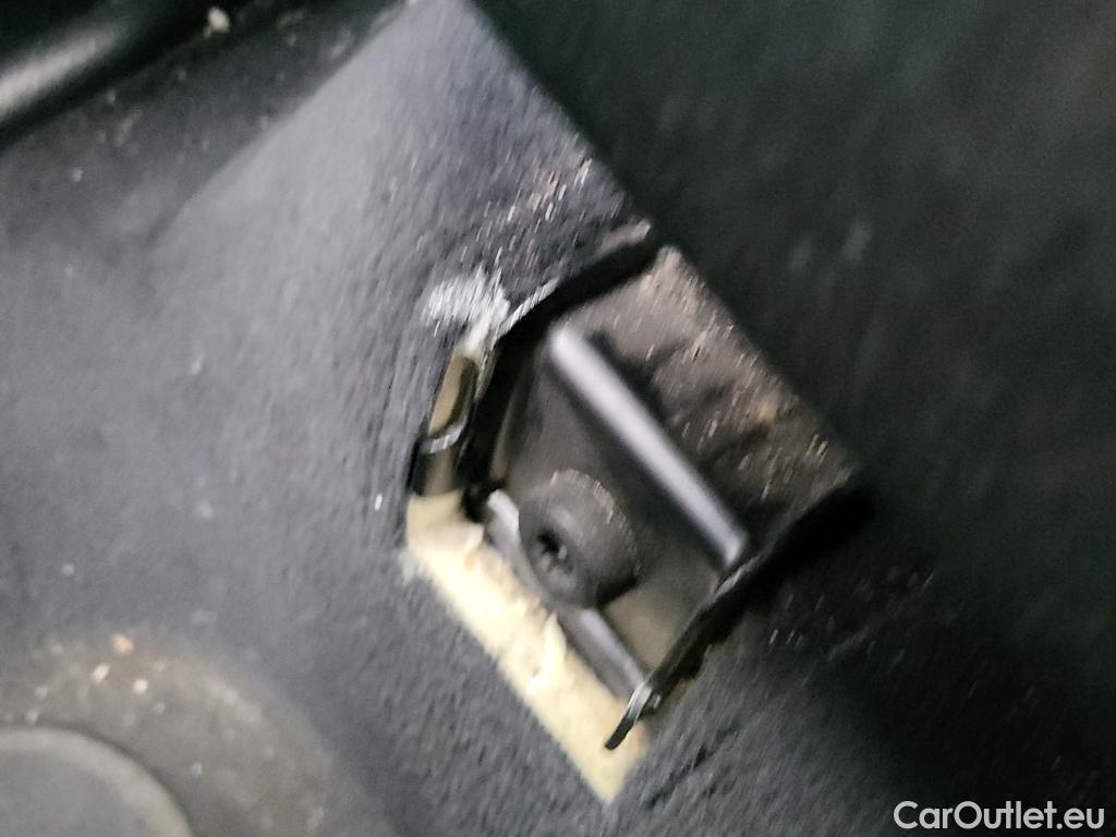  Bmw  X1 BMW  / 2019 / 5P / todoterreno sDrive18d #4