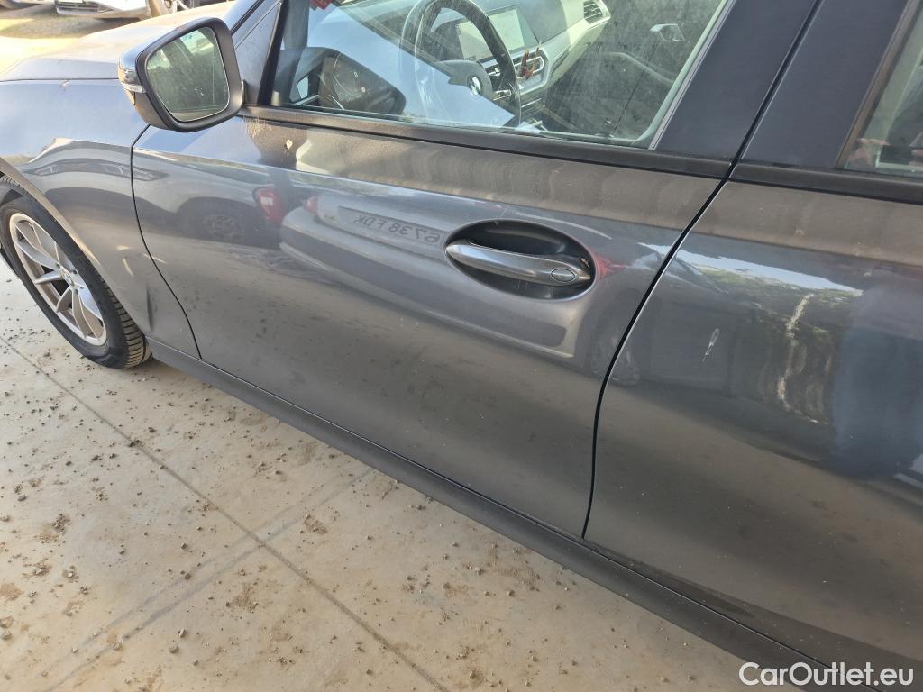  Bmw  Serie 3 BMW  / 2018 / 4P / sedán 318d Auto. #14