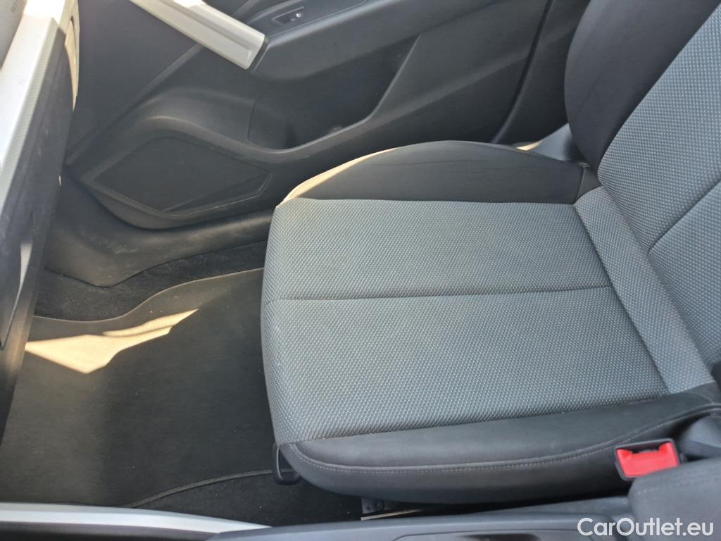  Audi  Q2 AUDI  / 2016 / 5P / todoterreno Design 35 TFSI 110kW (150CV) S tronic #12