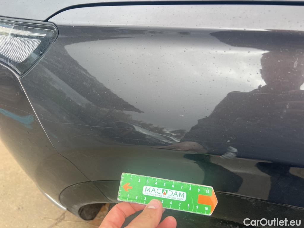  Hyundai  Santa Fe HYUNDAI  / 2021 / 5P / todoterreno 2.2 CRDi Maxx DCT 4x2 #4