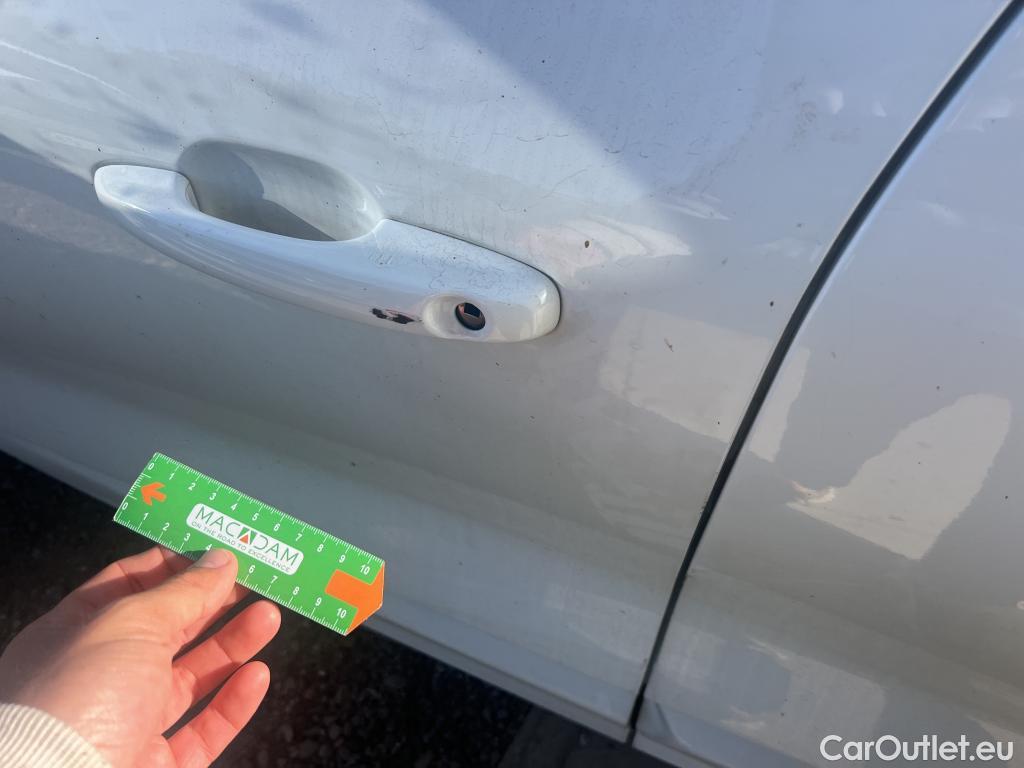  Ford  Kuga FORD  / 2019 / 5P / todoterreno ST-Line 1.5 EcoBlue 88kW (120CV) (AC) #3