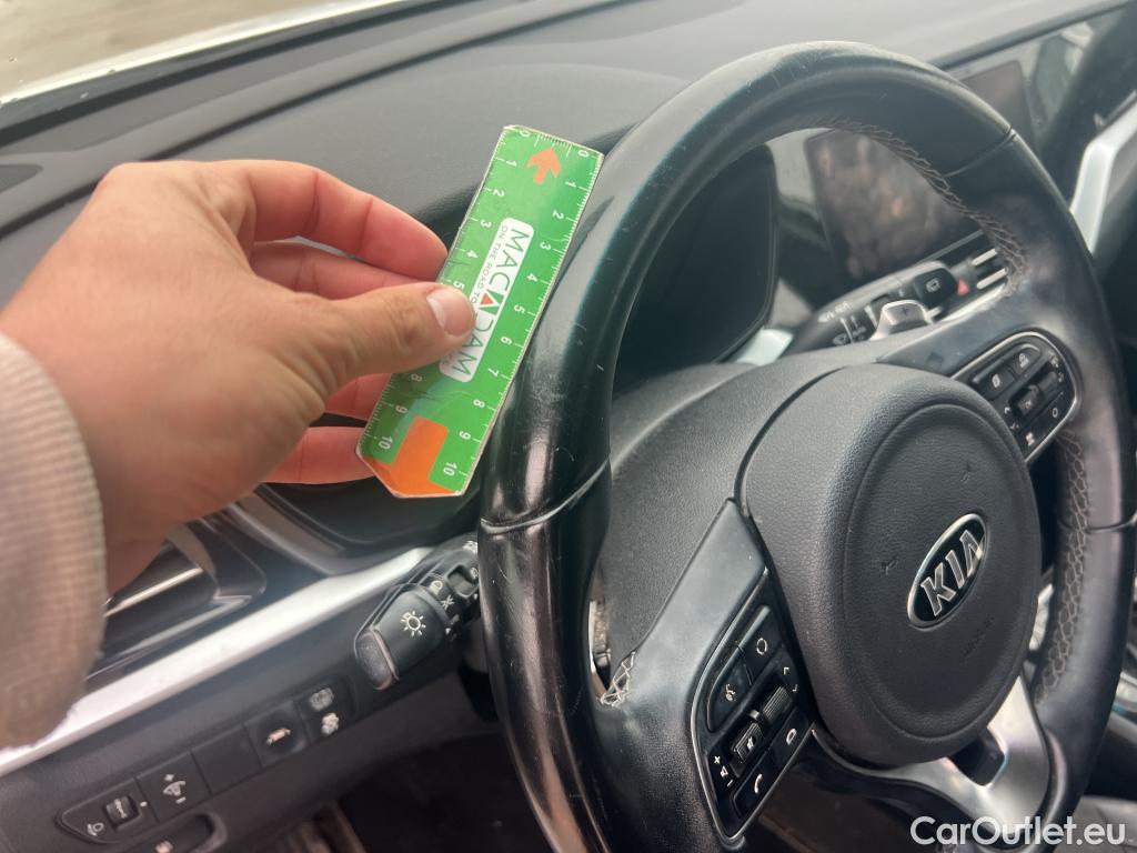  KIA  Niro KIA  / 2019 / 5P / crossover 1.6 GDi HEV 104kW (141CV) Drive #20