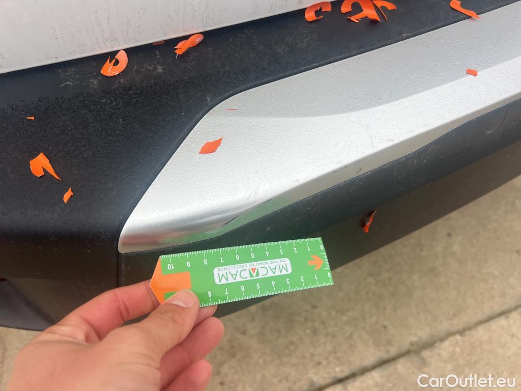  Peugeot  2008 PEUGEOT  / 2019 / 5P / todoterreno Allure BlueHDI 81kW (110CV) #21