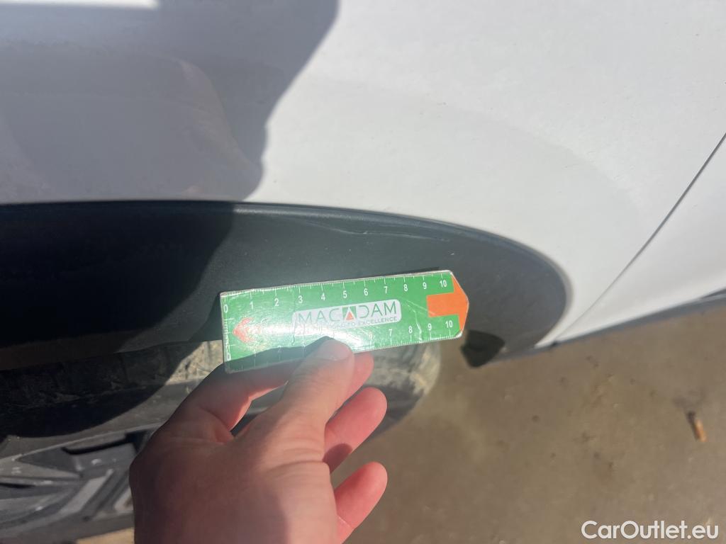  Peugeot  2008 PEUGEOT  / 2019 / 5P / todoterreno Active BlueHDI 81kW (110CV) #15