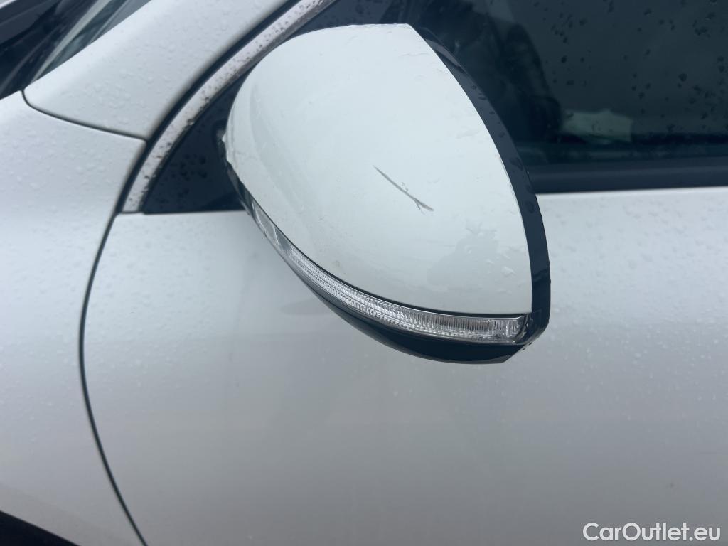  KIA  Niro KIA  / 2019 / 5P / crossover 1.6 GDi HEV 104kW (141CV) Drive #31