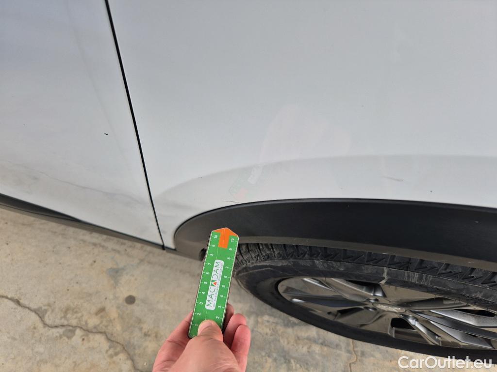  Peugeot  2008 PEUGEOT  / 2019 / 5P / todoterreno Active Pack BlueHDI 81kW (110CV) #26