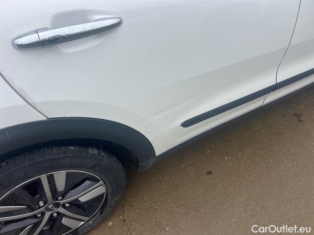  KIA  Niro KIA  / 2019 / 5P / crossover 1.6 GDi HEV 104kW (141CV) Drive #1