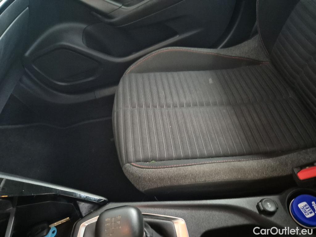  Peugeot  2008 PEUGEOT  / 2019 / 5P / todoterreno Active Pack BlueHDI 81kW (110CV) #19