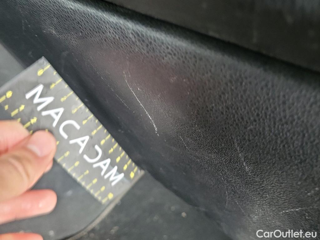  KIA  Niro KIA  / 2019 / 5P / crossover 1.6 GDi HEV 104kW (141CV) Drive #17