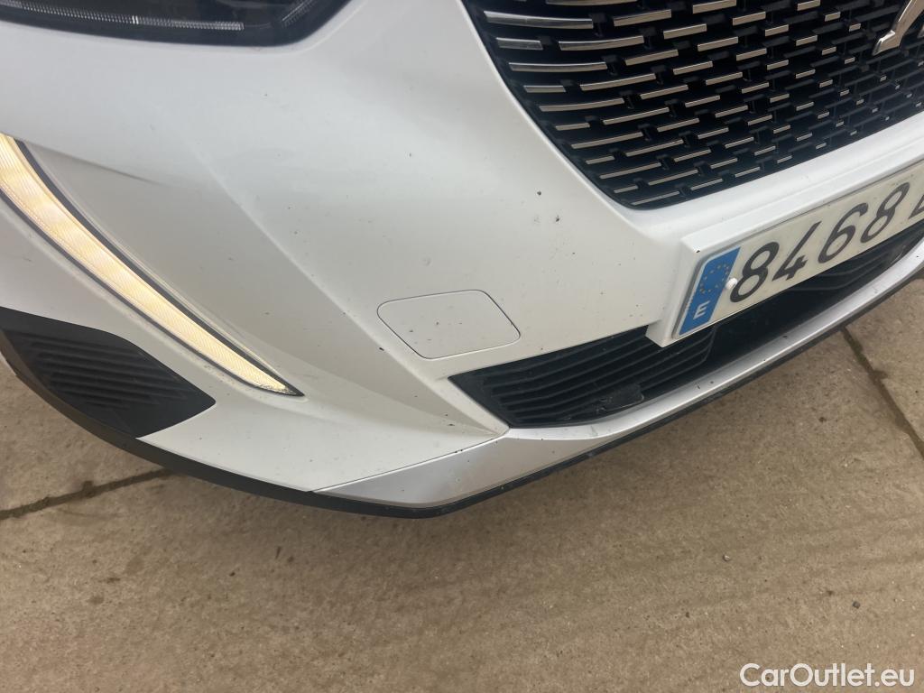  Peugeot  2008 PEUGEOT  / 2019 / 5P / todoterreno Allure BlueHDI 81kW (110CV) #19