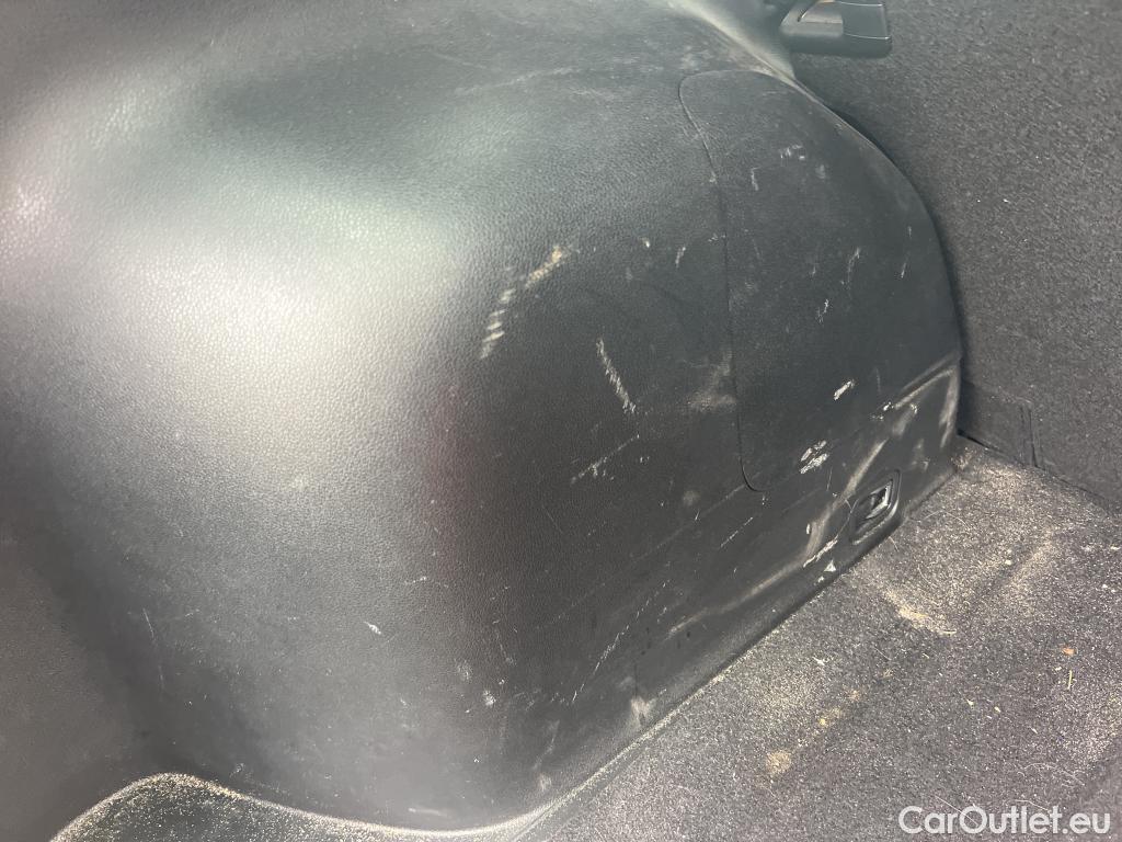  KIA  Niro KIA  / 2019 / 5P / crossover 1.6 GDi HEV 104kW (141CV) Drive #15