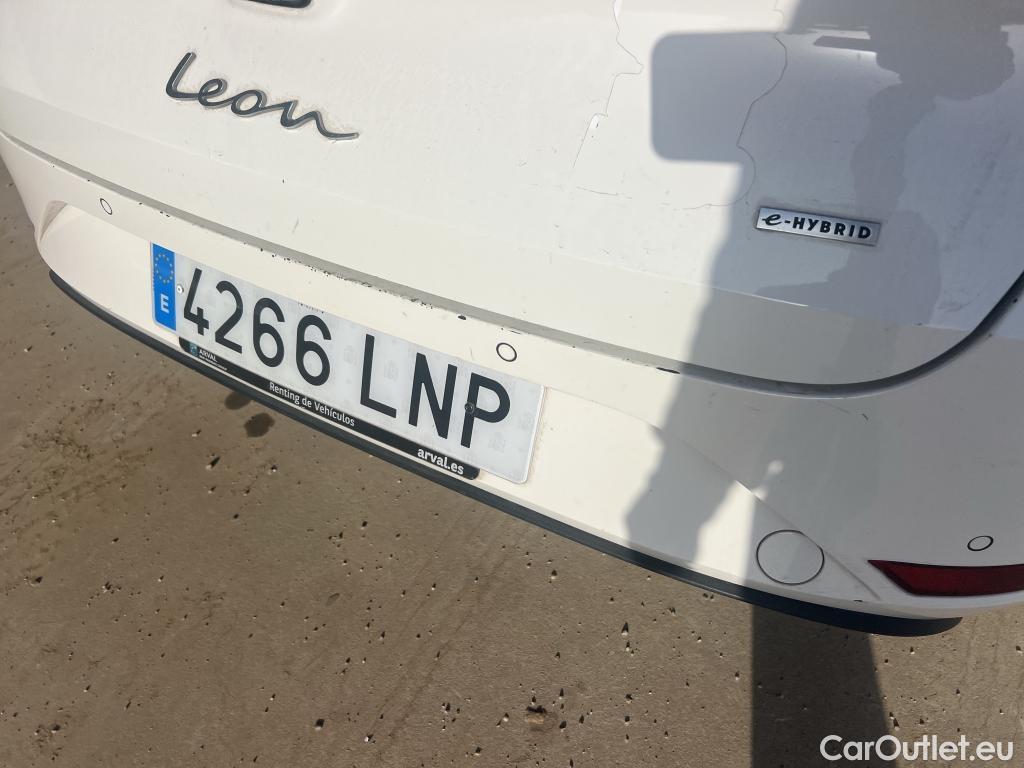  Seat  Leon SEAT Nuevo León / 2020 / 5P / familiar SP 1.4 e-Hybrid DSG S&S Xcellence Go L #22