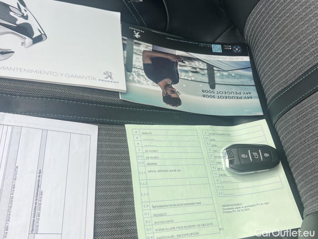  Peugeot  5008 PEUGEOT  / 2020 / 5P / todoterreno 1.5 BlueHDi 96kW S&S Allure Pack EAT8 #1